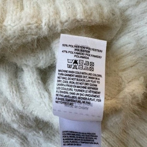 Closet Clean Out Sell—Lucky Brand Eyelash Sweater—Size Large - Picture 4 of 4